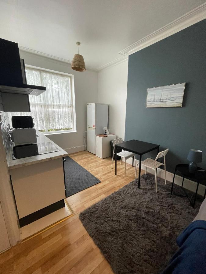 Wonderful Fully-Equipped Studio Near Central London 8 Extérieur photo