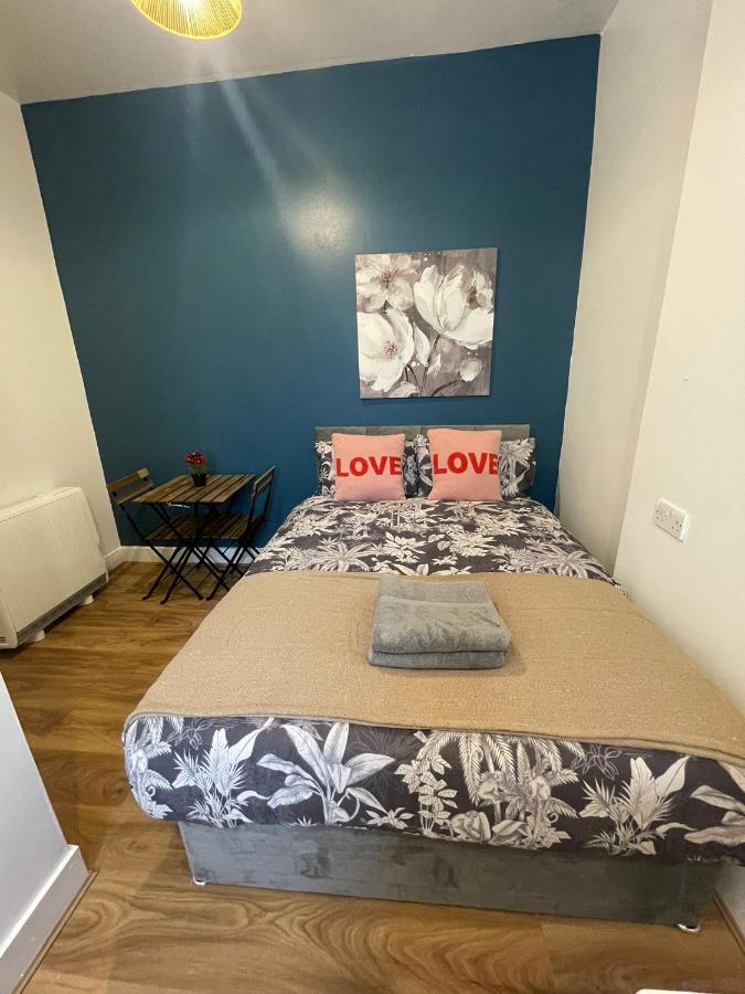 Wonderful Fully-Equipped Studio Near Central London 8 Extérieur photo