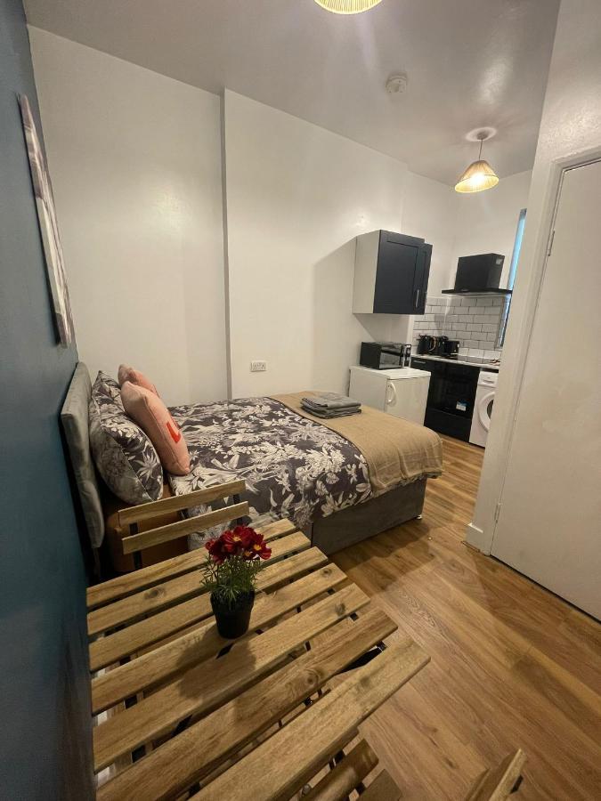 Wonderful Fully-Equipped Studio Near Central London 8 Extérieur photo