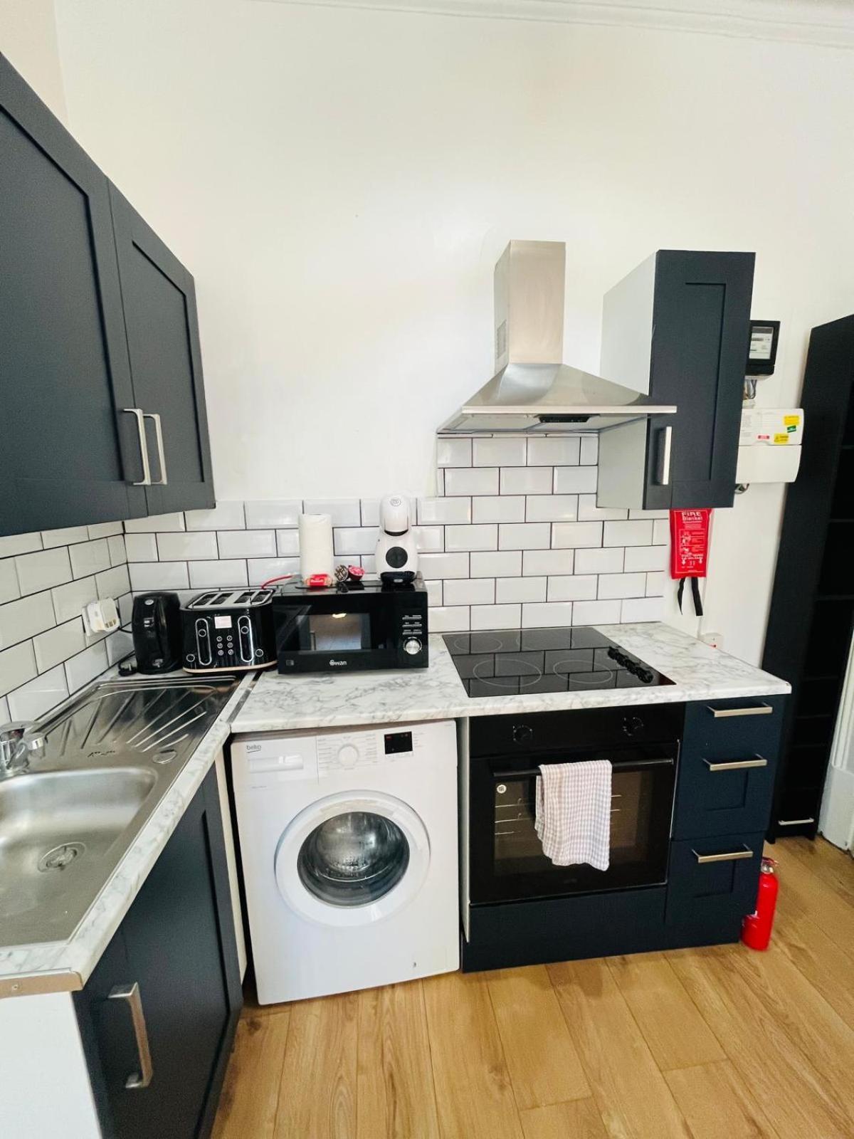 Wonderful Fully-Equipped Studio Near Central London 8 Extérieur photo